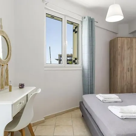 Ilios Downtown Sea View Apartment *